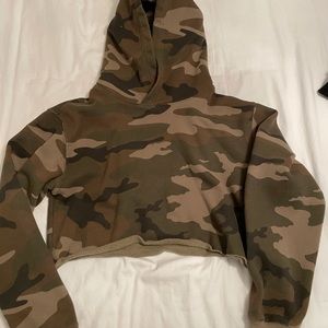 camo tna cropped hoodie!!